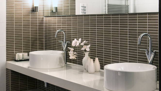 Executive Suite Bathroom